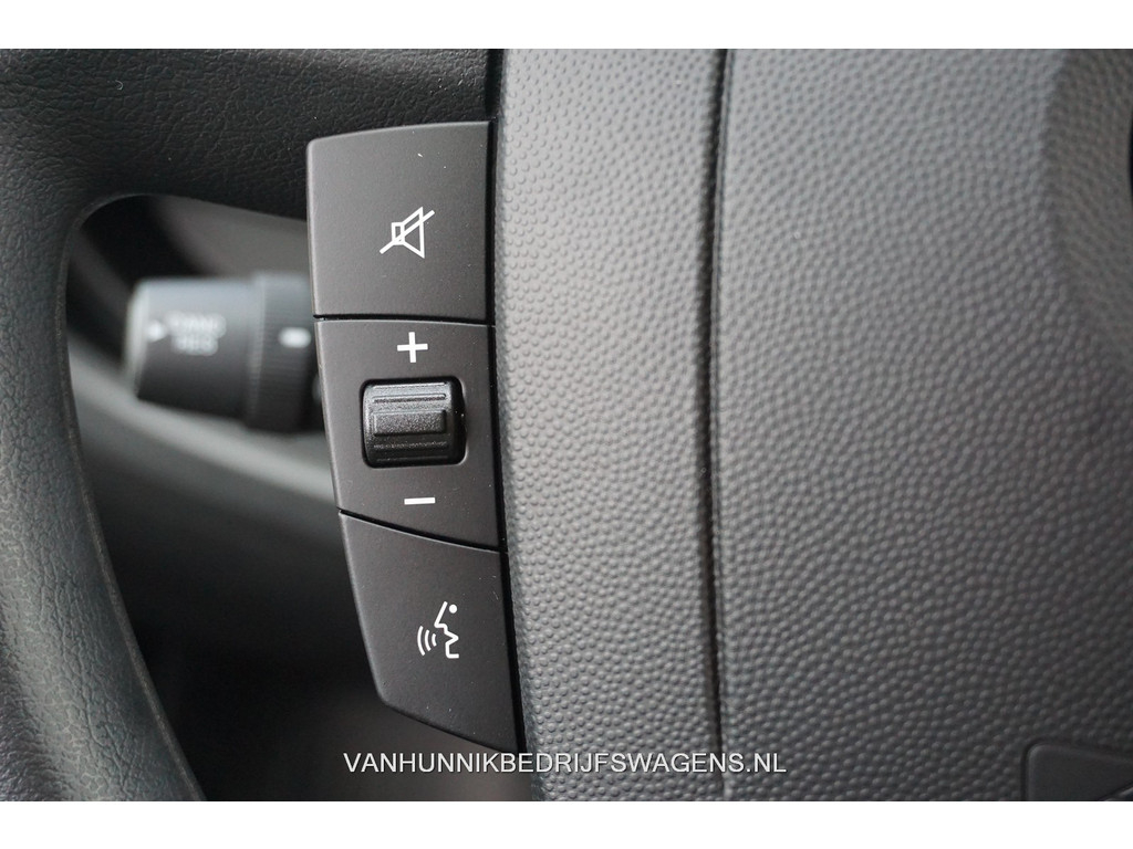 34146561-opel-movano-14