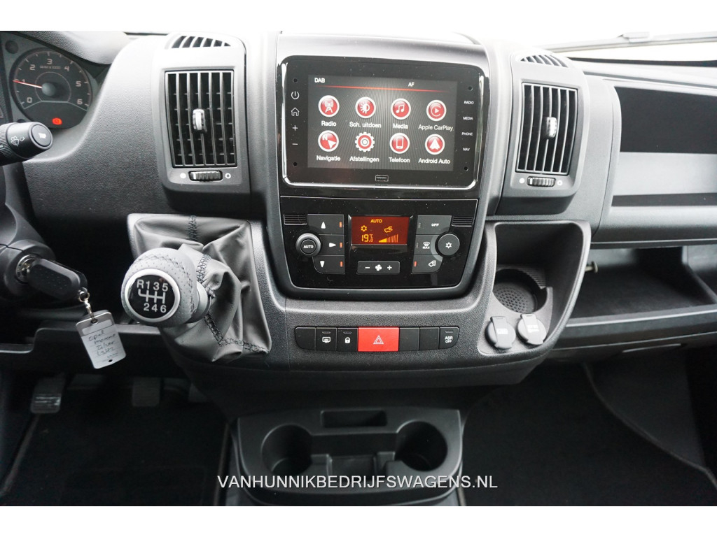 35418478-opel-movano-11