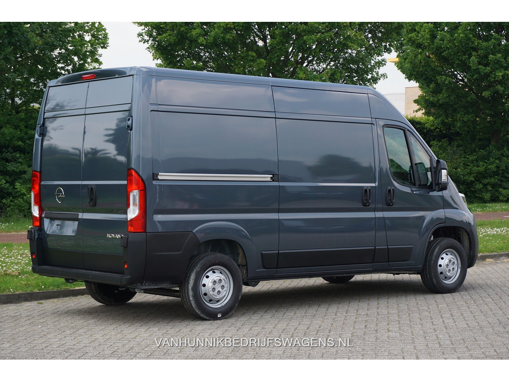 35418478-opel-movano-4