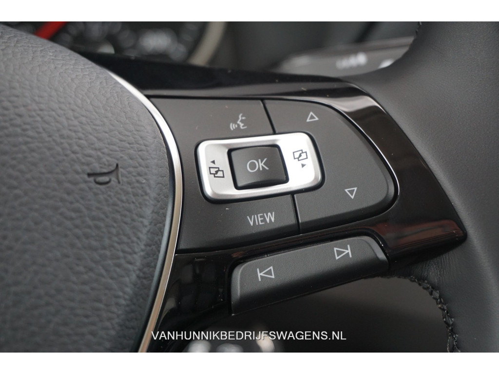 38016725-volkswagen-crafter-18