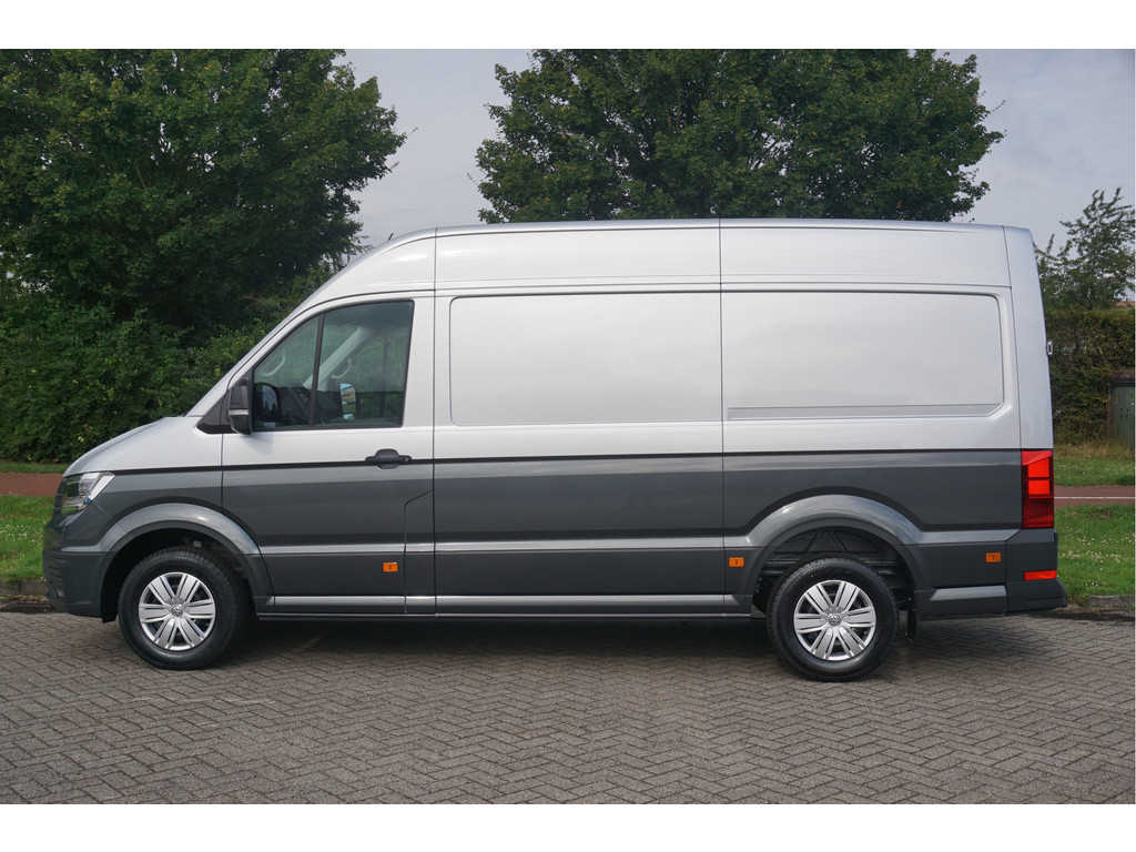 38977176-volkswagen-crafter-2