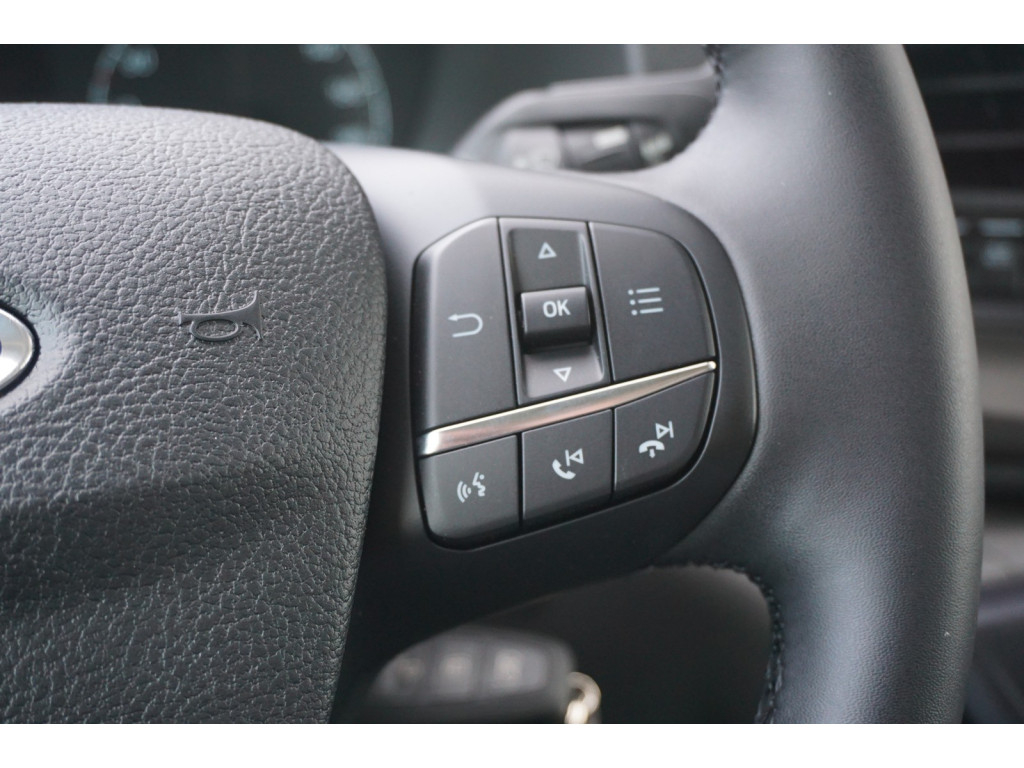 40041877-ford-transit-14