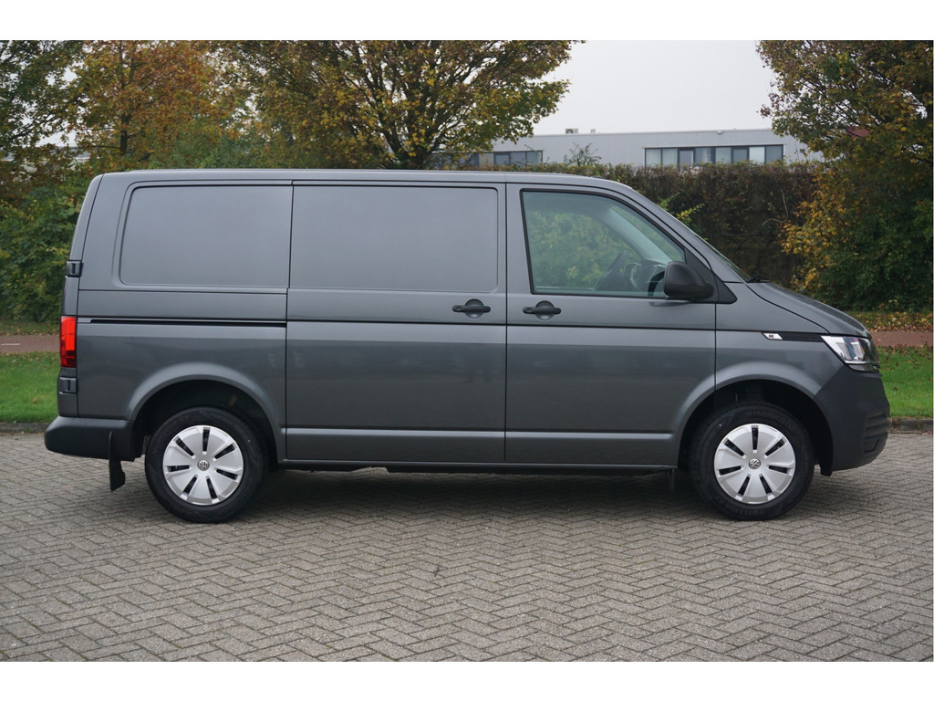 41241034-volkswagen-transporter-5
