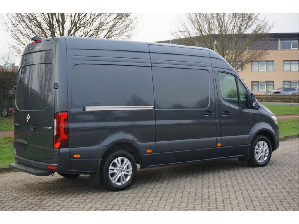 41435181-mercedes-benz-sprinter-4