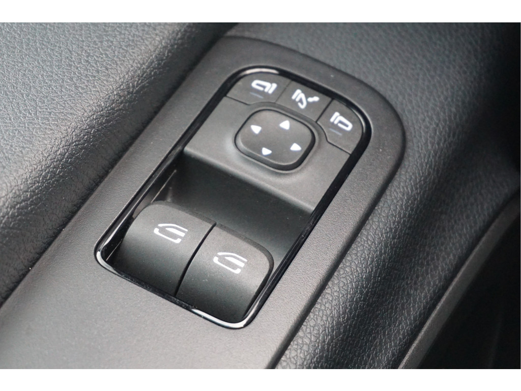 41797120-mercedes-benz-sprinter-15