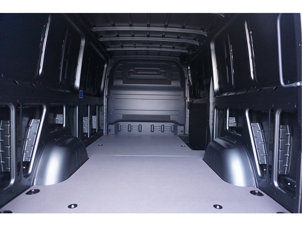 41811265-mercedes-benz-sprinter-7