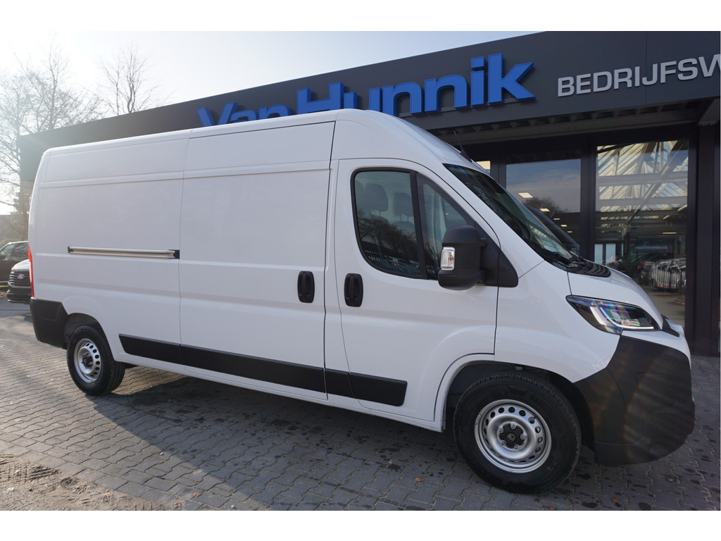 42129001-citroen-jumper-6