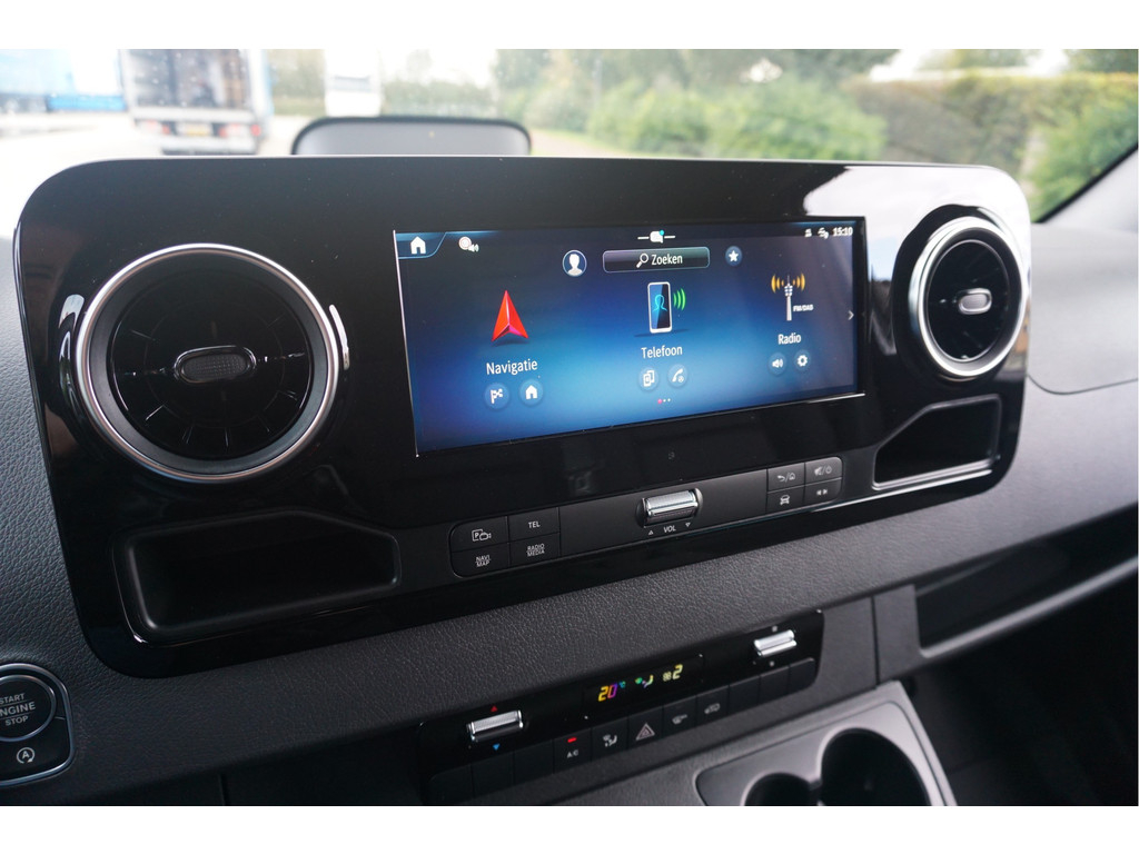 42171081-mercedes-benz-sprinter-11