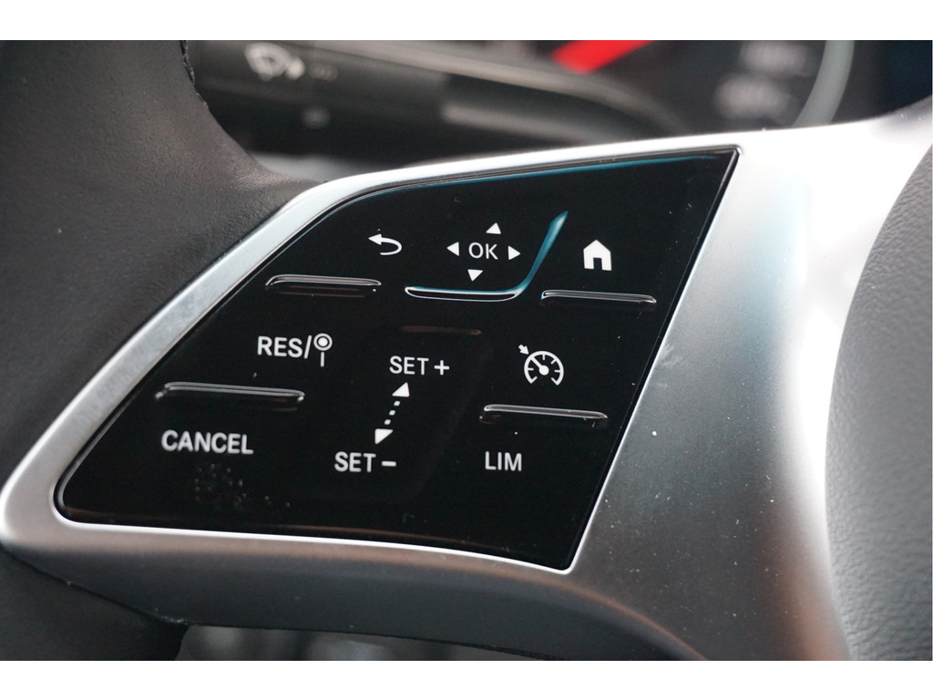 42172692-mercedes-benz-sprinter-13