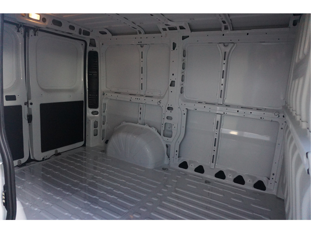 42312161-citroen-jumper-8