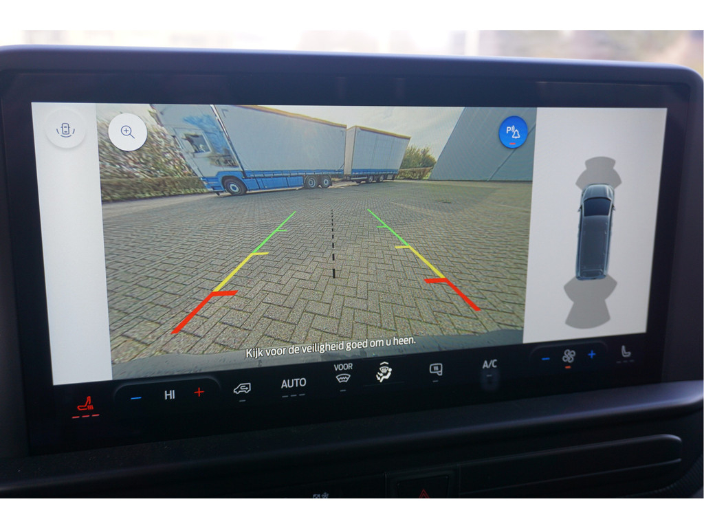 42334395-ford-transit-custom-12