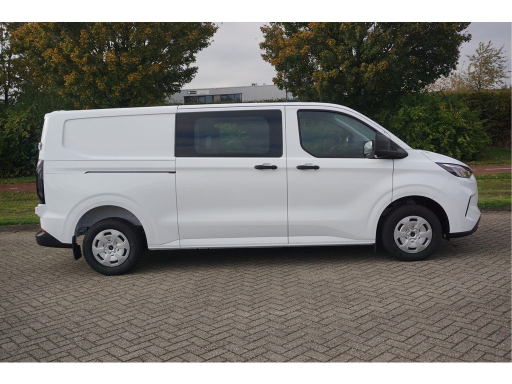 42334395-ford-transit-custom-5