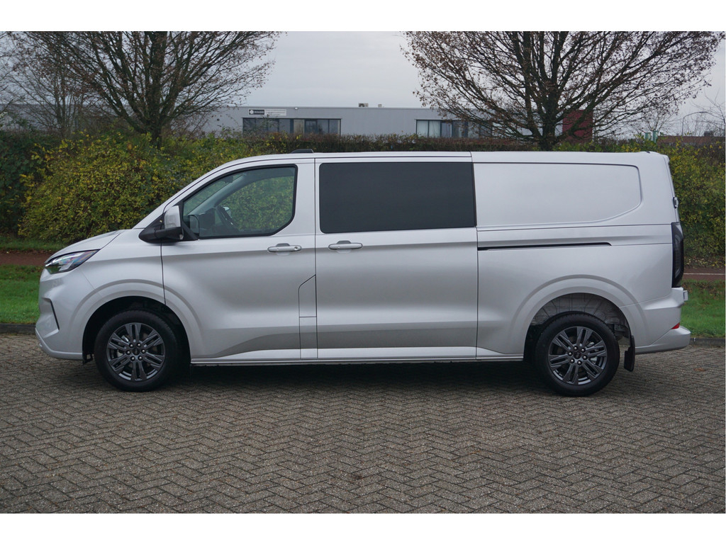 42432839-ford-transit-custom-2