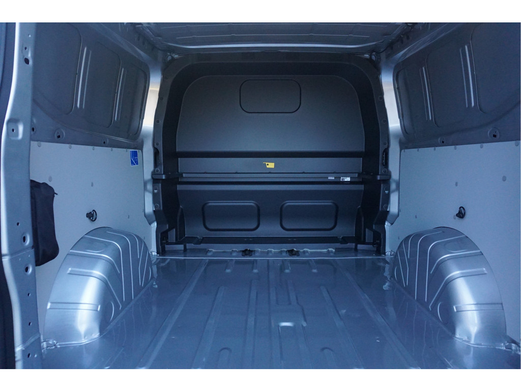 42668904-ford-transit-custom-7