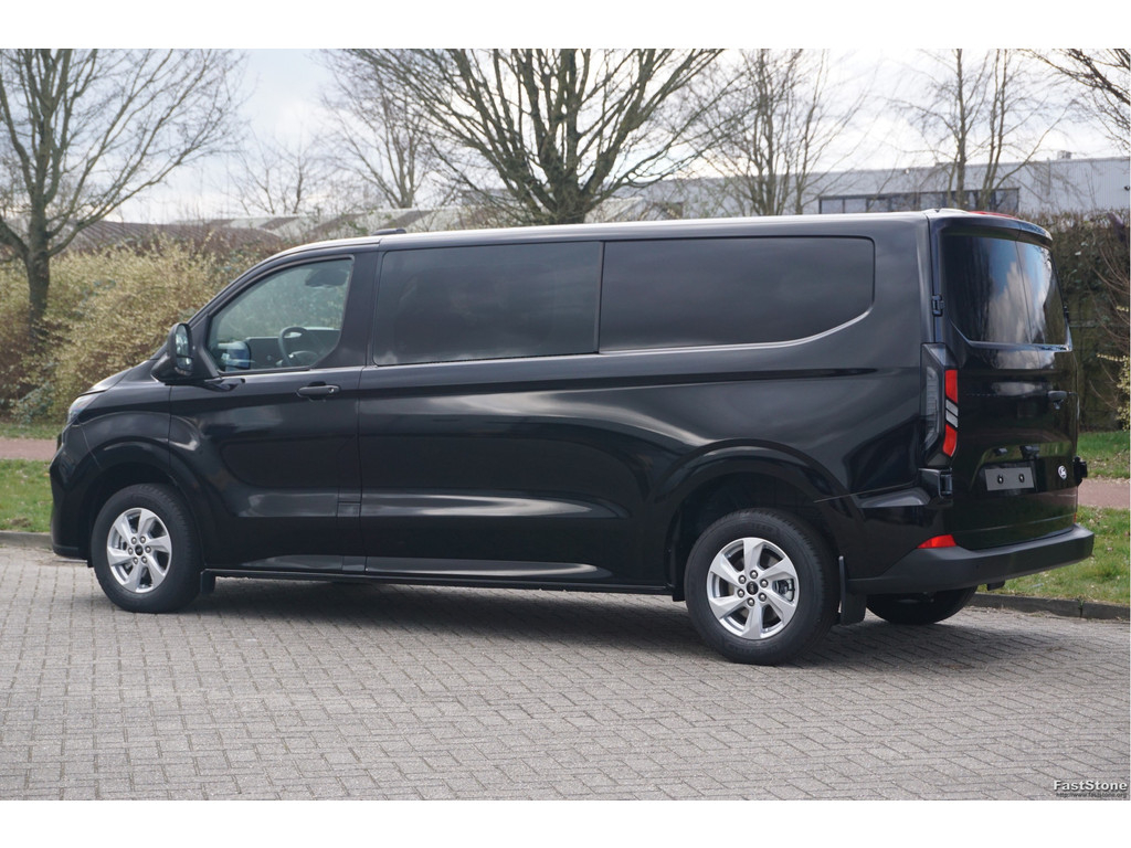 42668948-ford-transit-custom-3