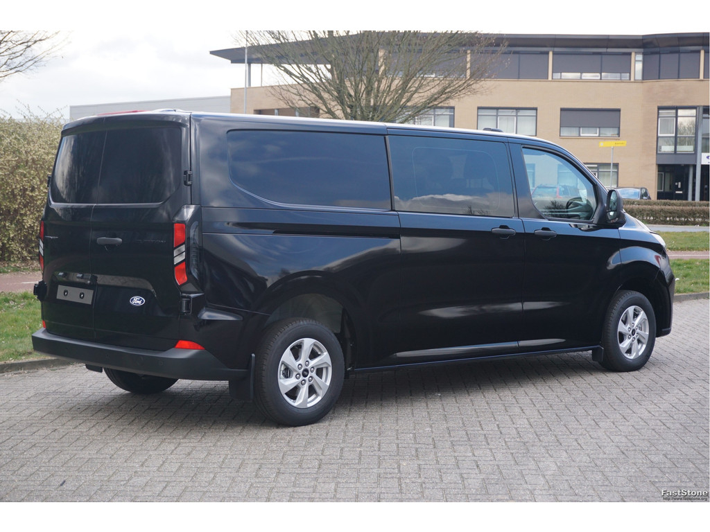 42668948-ford-transit-custom-4