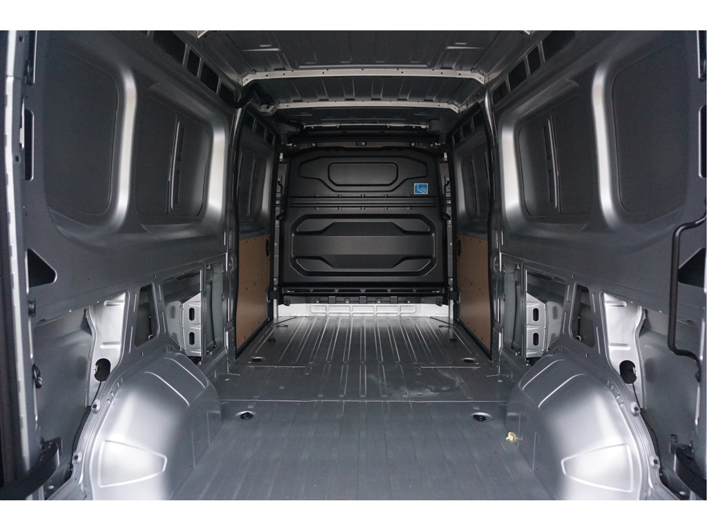 42771615-renault-master-5