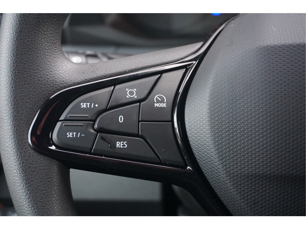 42911697-renault-master-16