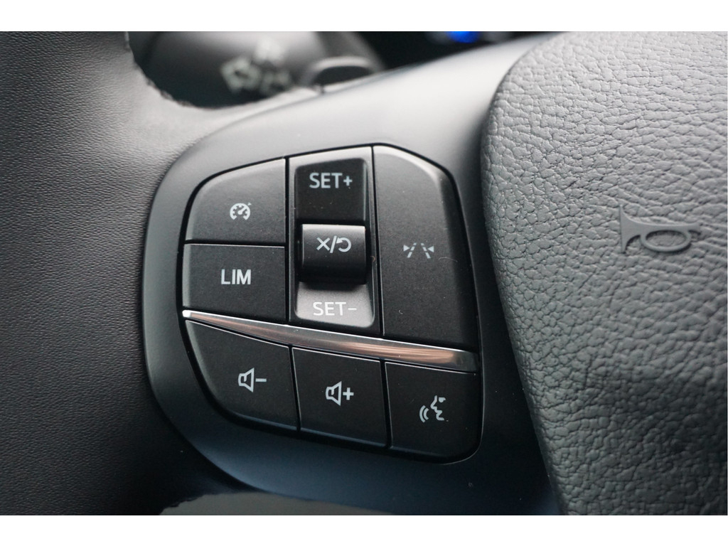 43086917-ford-transit-15