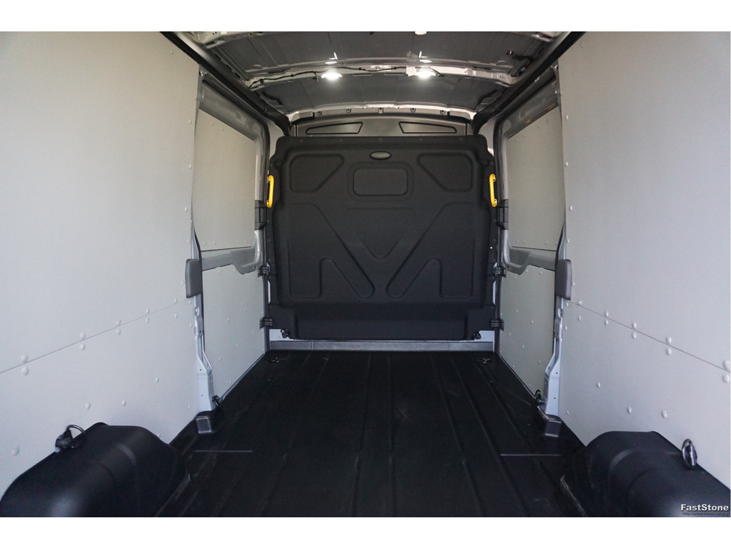 43572535-ford-transit-7