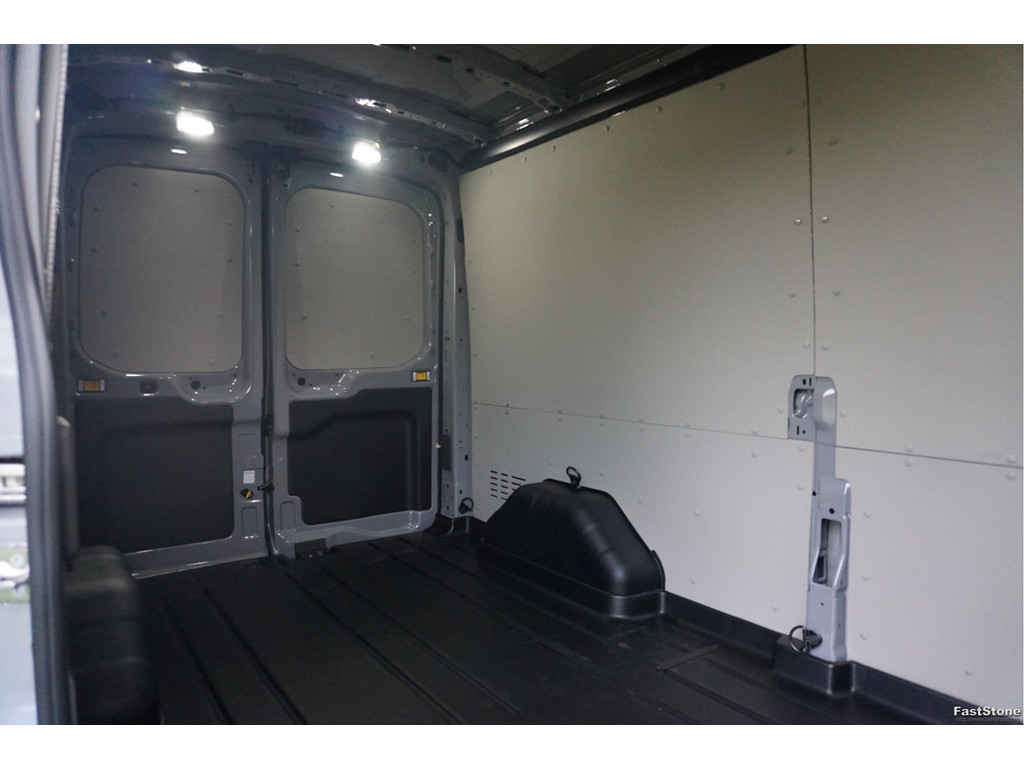 43573639-ford-transit-8