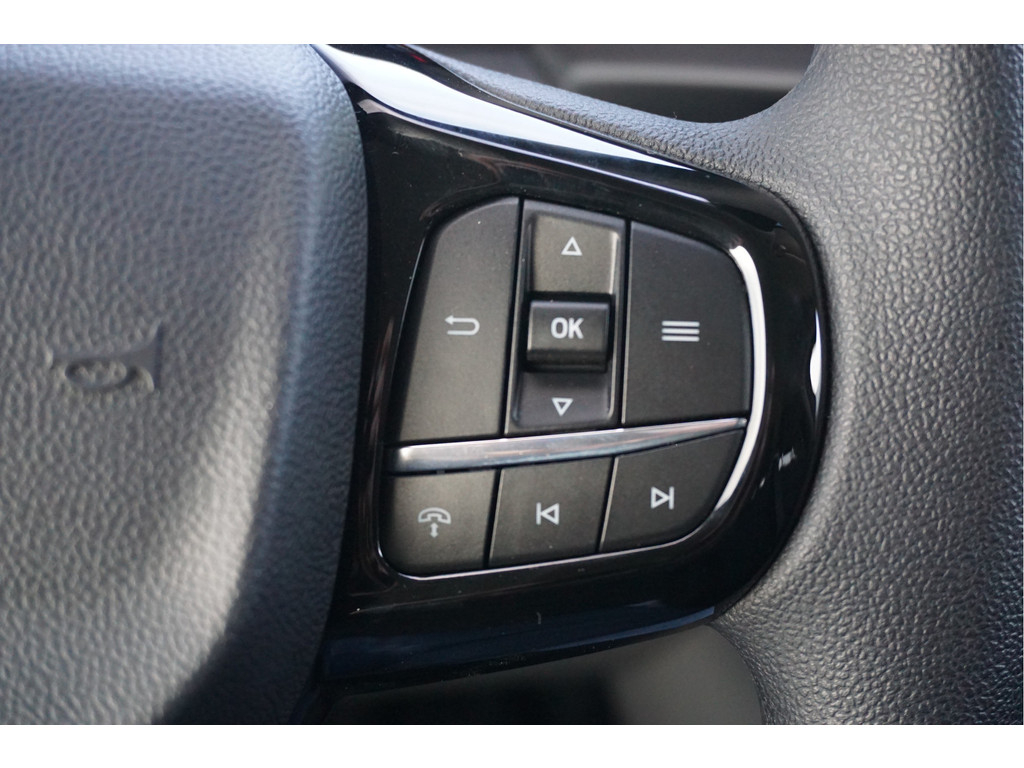 43715492-ford-transit-custom-17