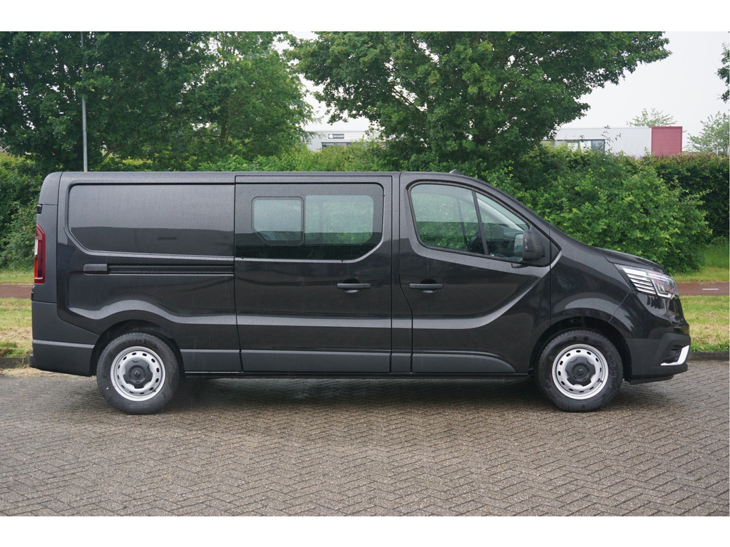 43764346-renault-trafic-5