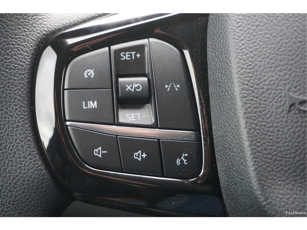 44771359-ford-transit-custom-16