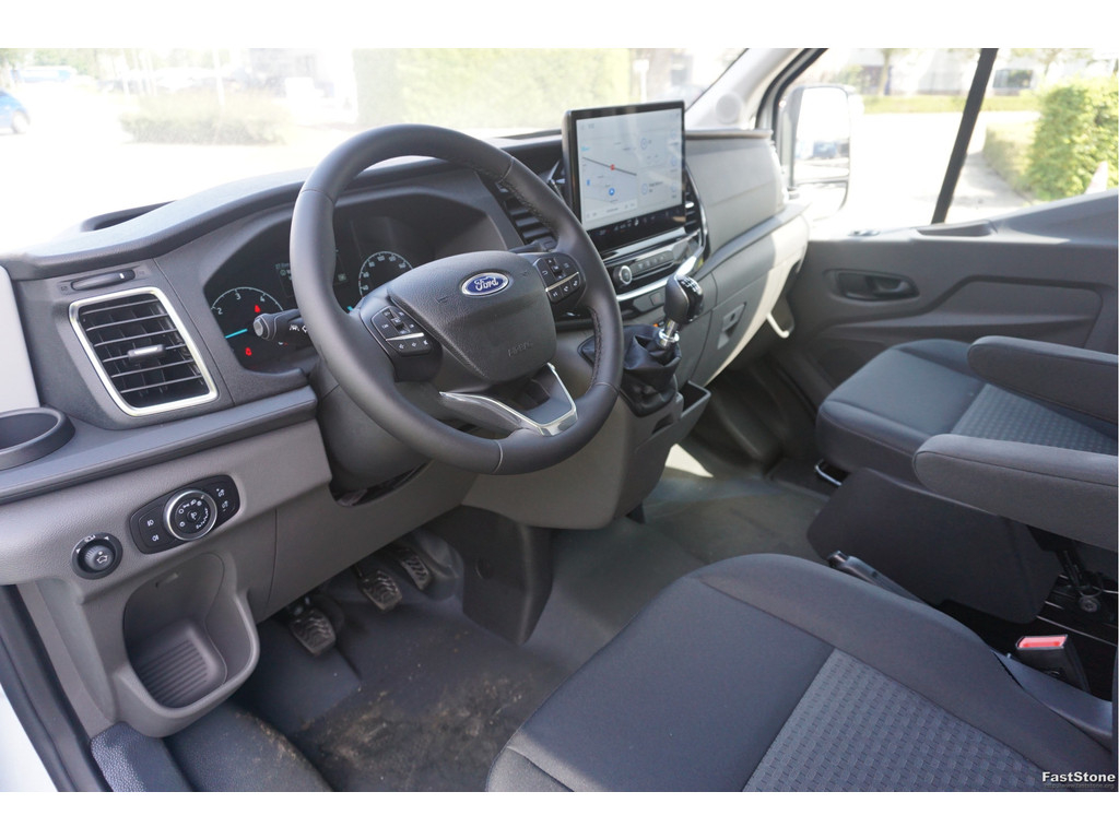 45143311-ford-transit-10
