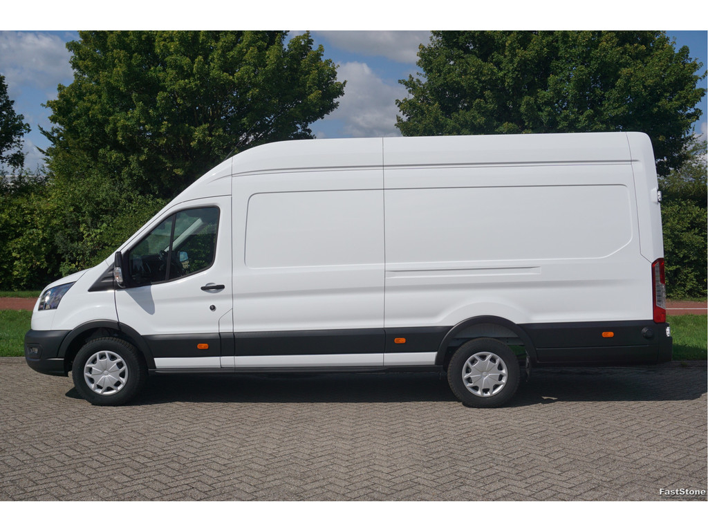 45143311-ford-transit-2