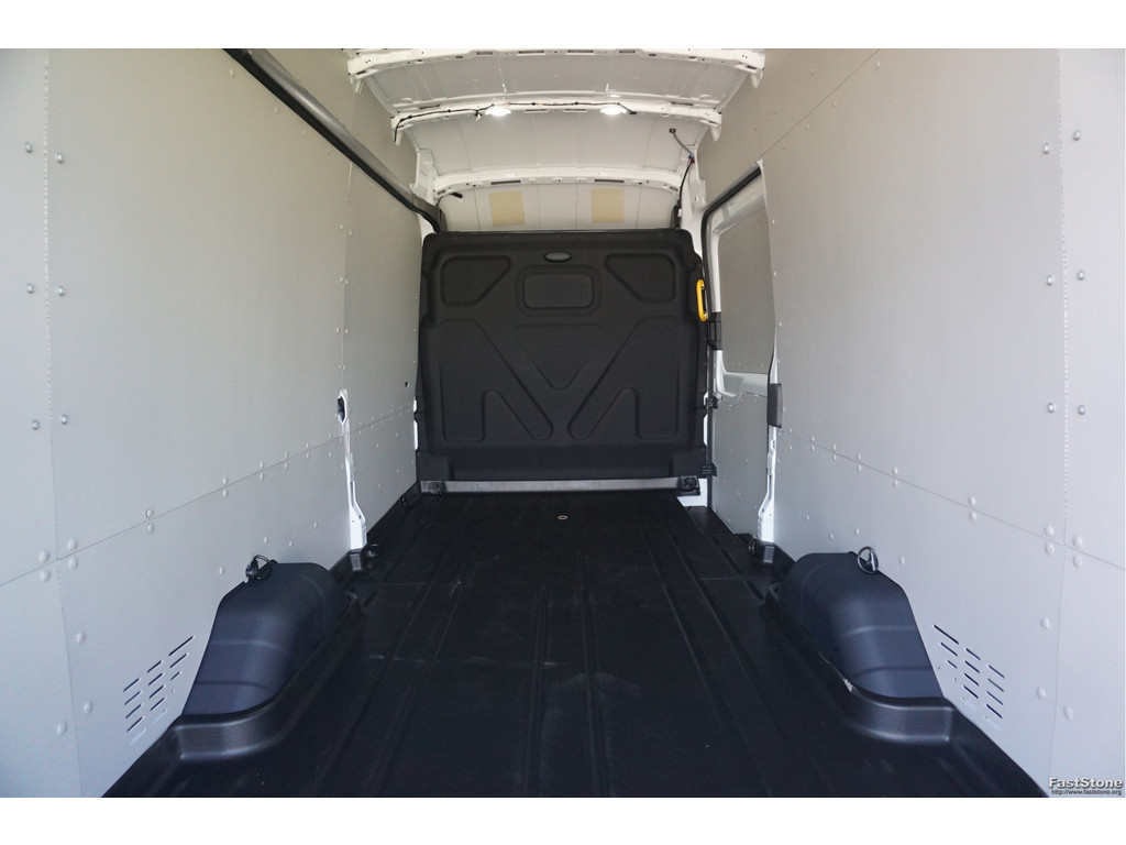 45143311-ford-transit-8