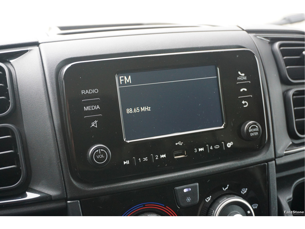 46066499-citroen-jumper-7