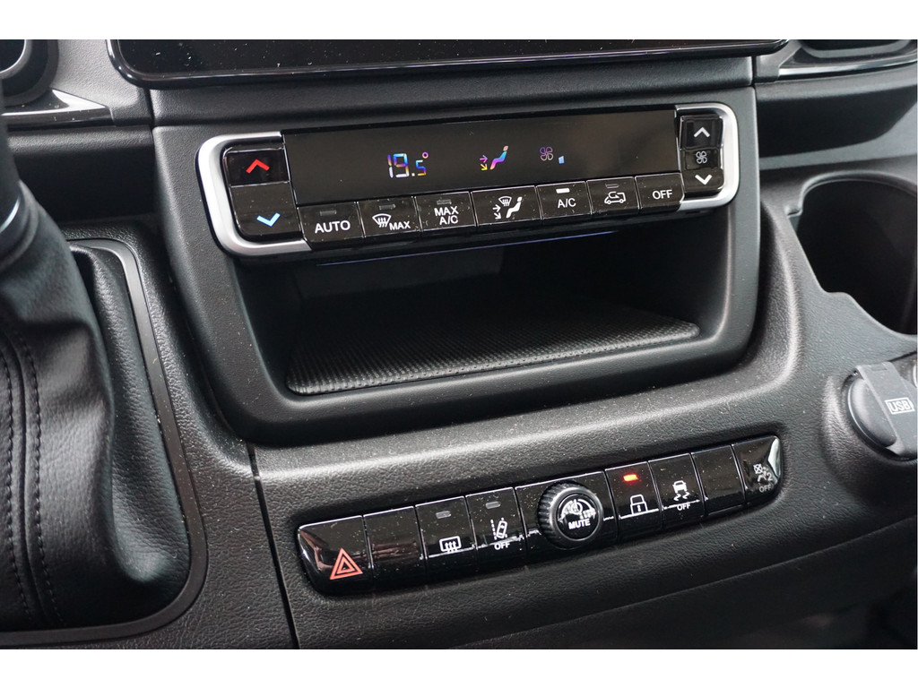 46424895-citroen-jumper-14