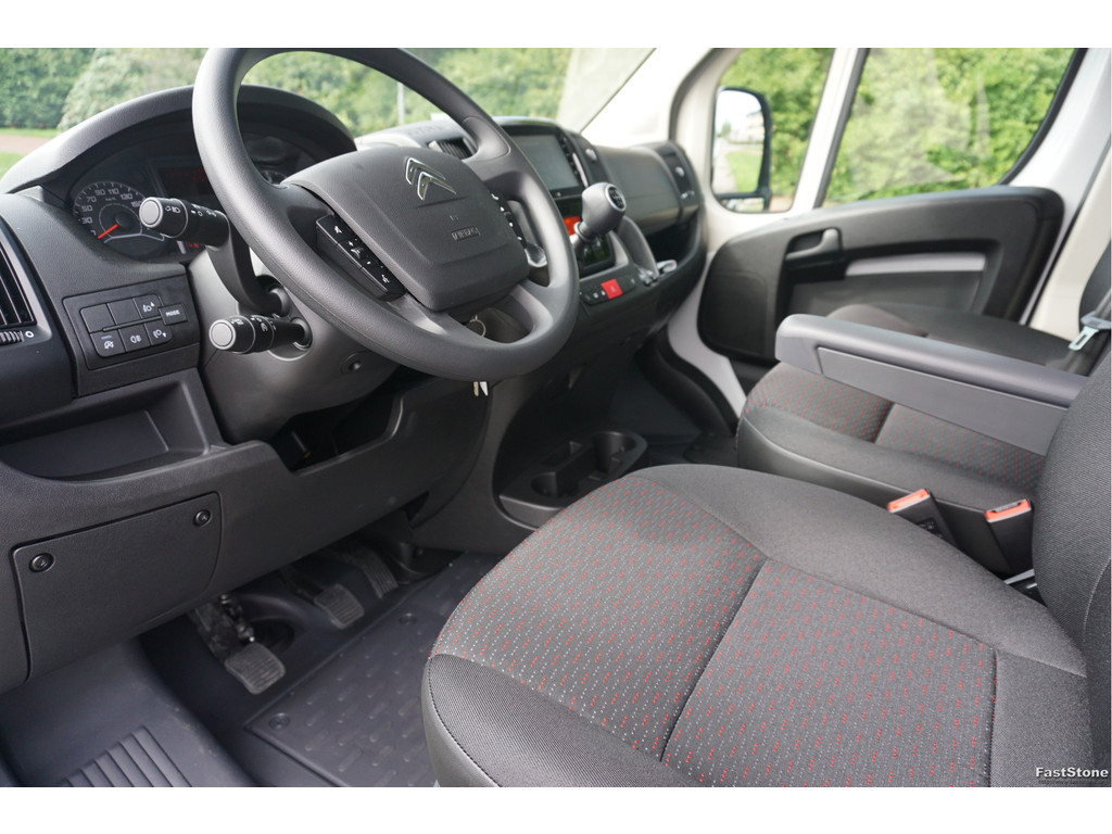 46424895-citroen-jumper-8