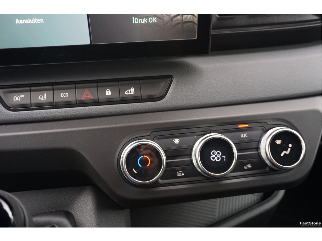 46563260-nissan-interstar-13