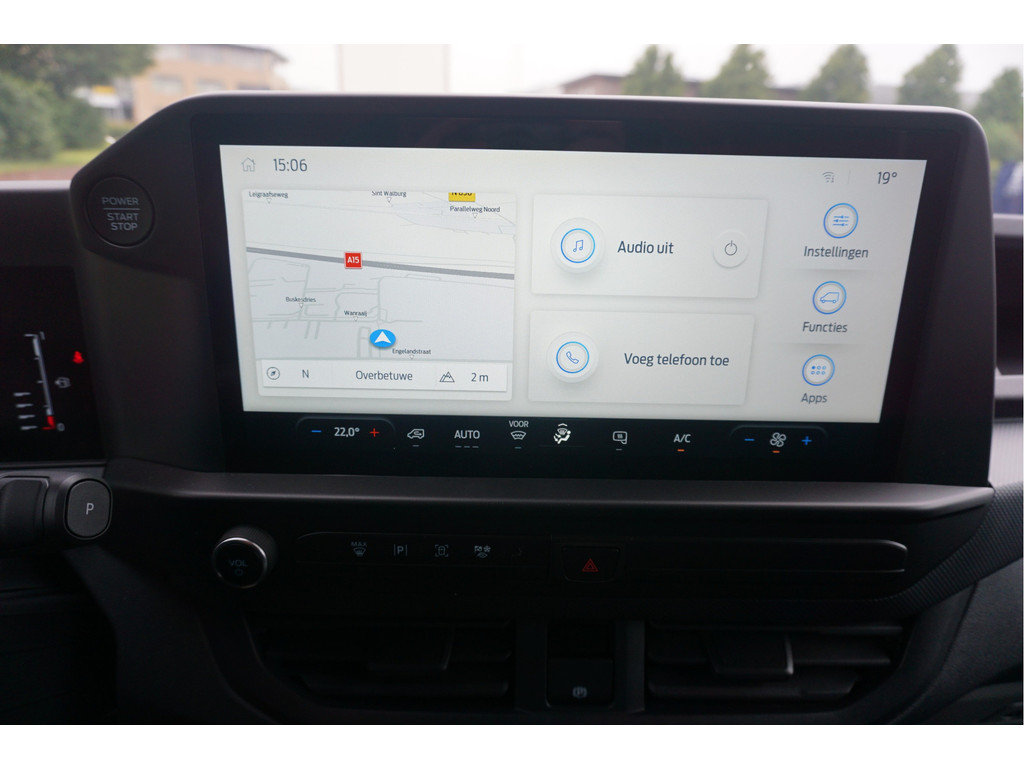 46765831-ford-transit-custom-12