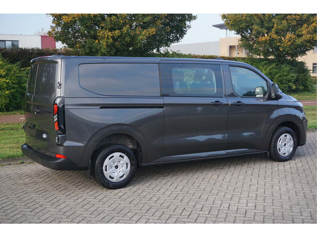 47089104-ford-transit-custom-4