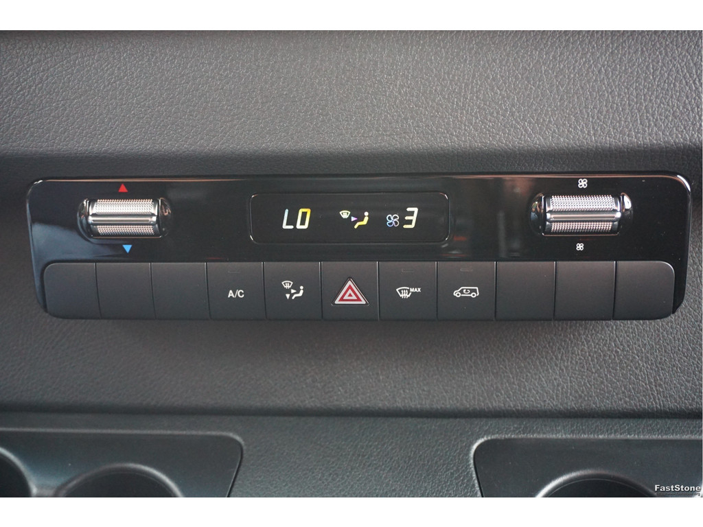 47569207-mercedes-benz-sprinter-12