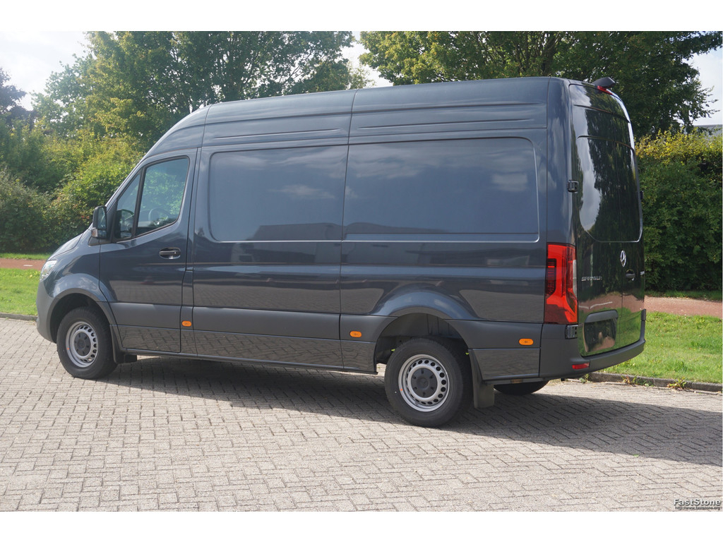 47642937-mercedes-benz-sprinter-3