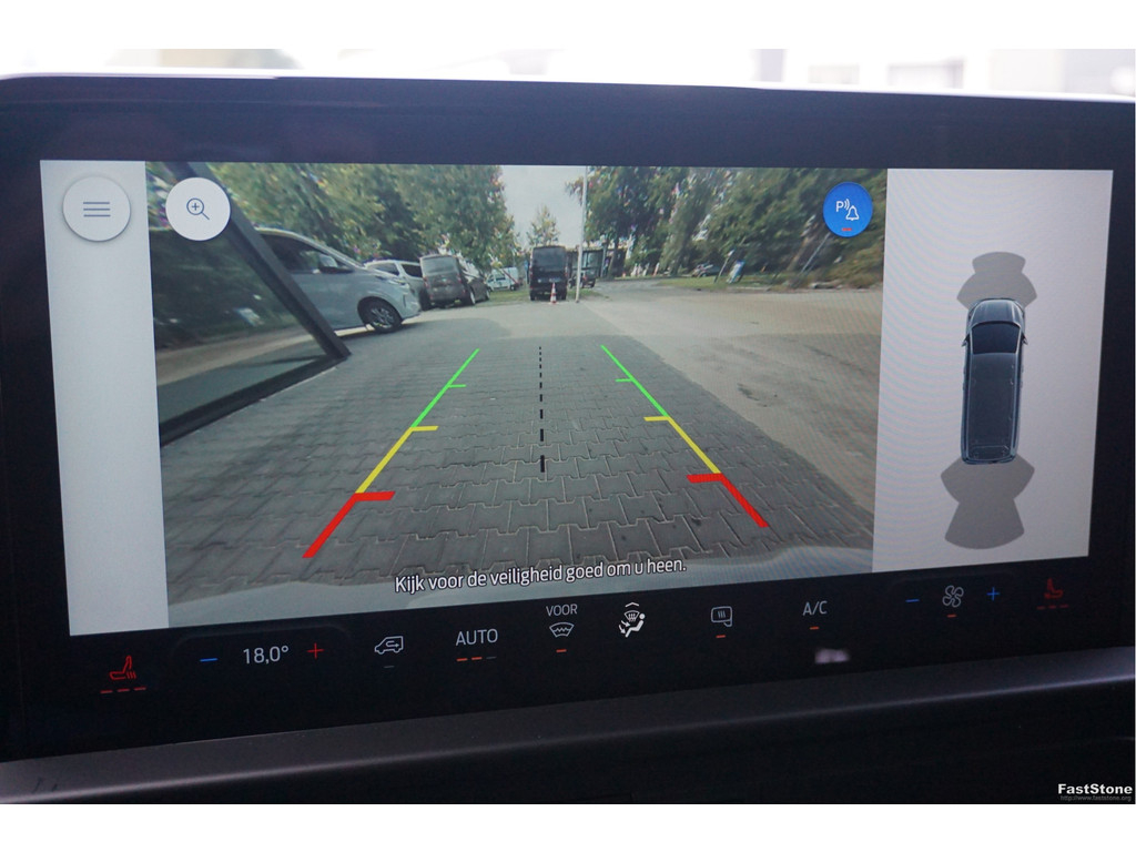 47942094-ford-transit-custom-12