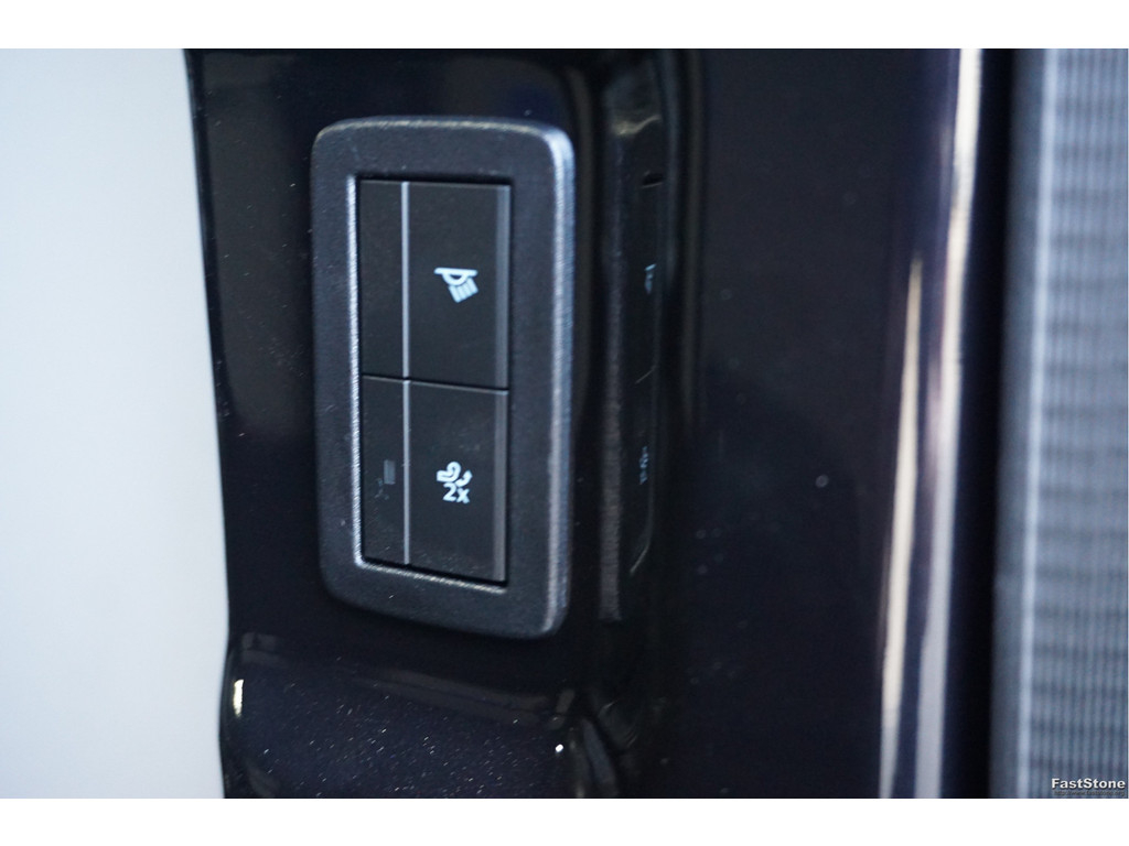 47942334-ford-transit-custom-9