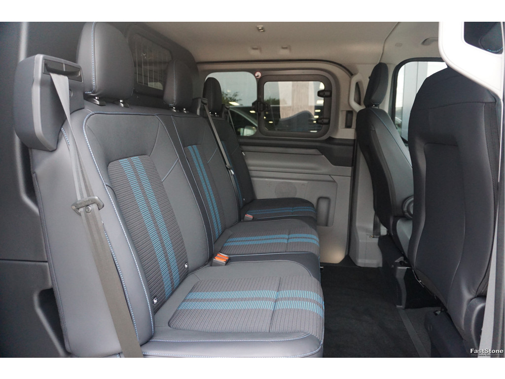 47964539-ford-transit-custom-19