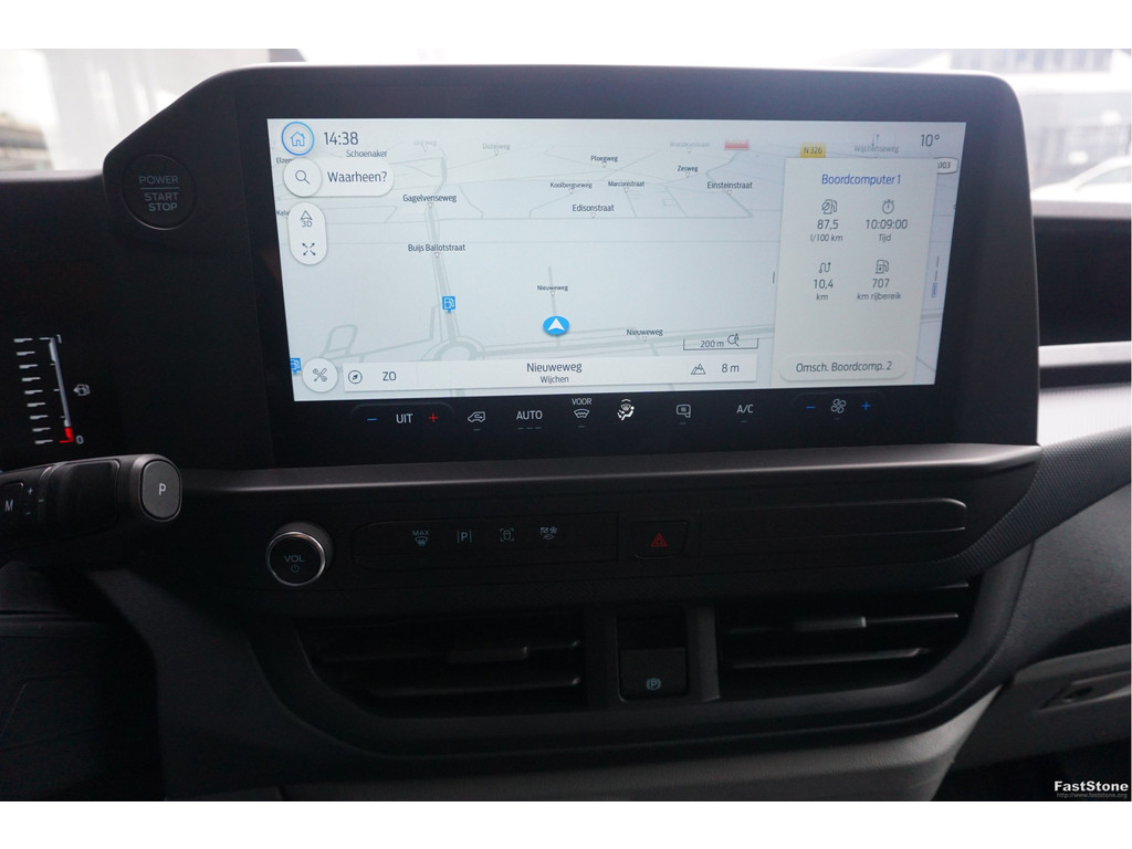 47968482-ford-transit-custom-10