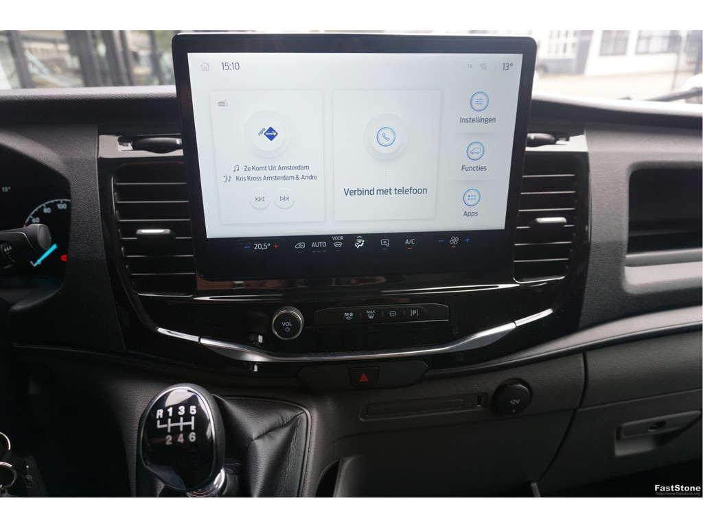 47981922-ford-transit-11