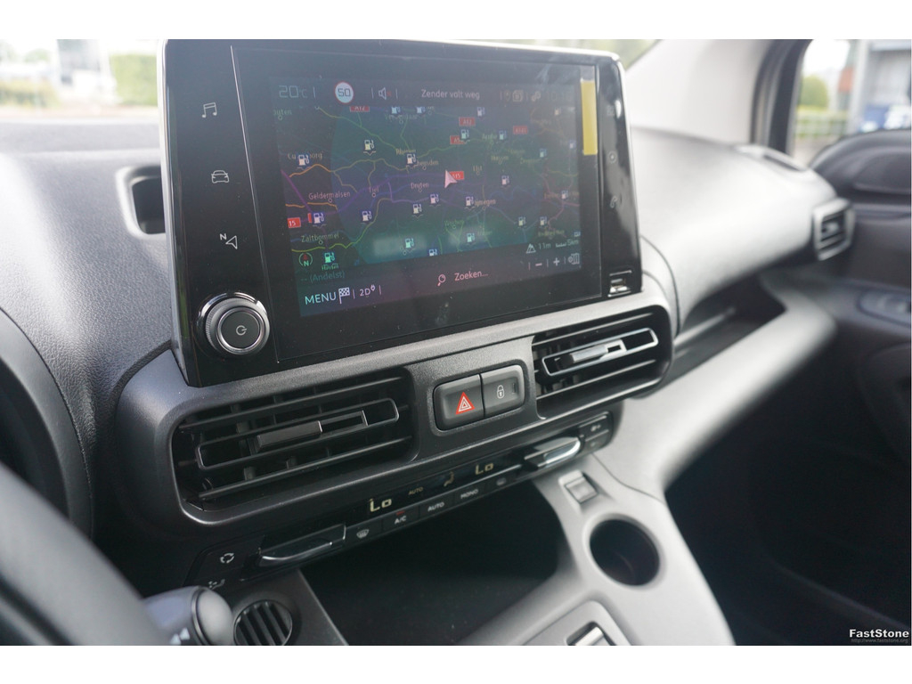 48017571-fiat-e-doblo-11