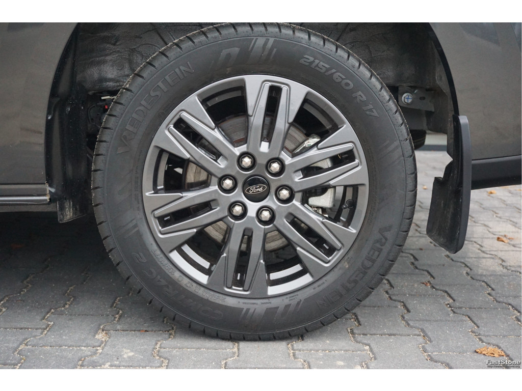 48131287-ford-transit-custom-18