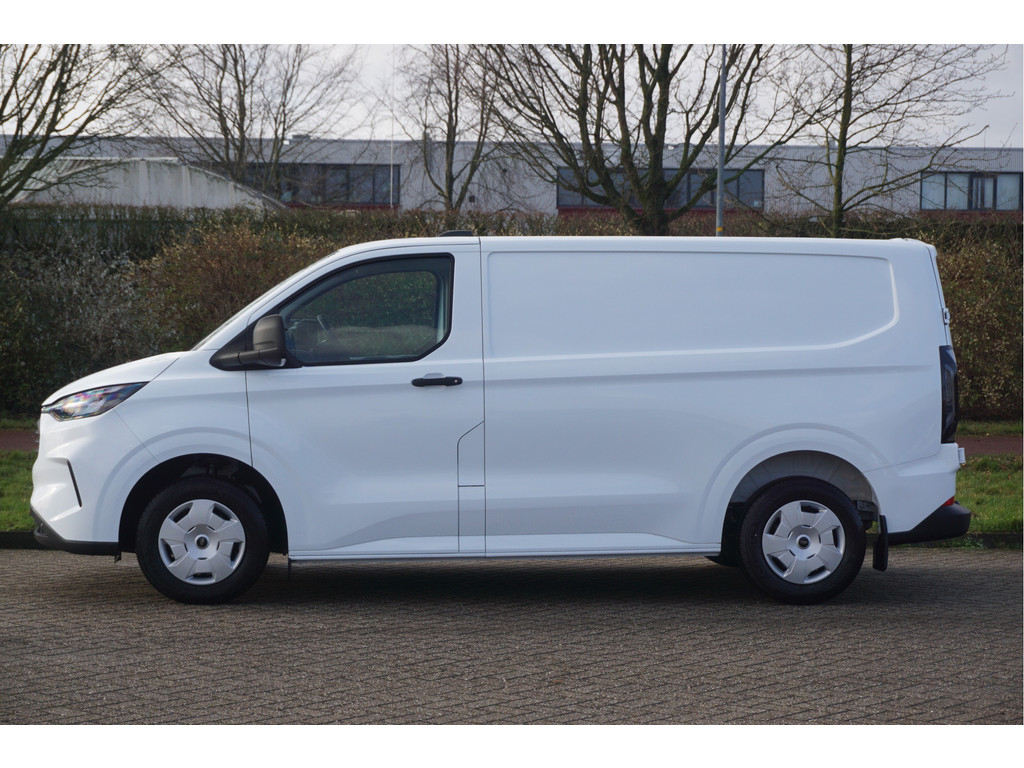 48346159-ford-transit-custom-2