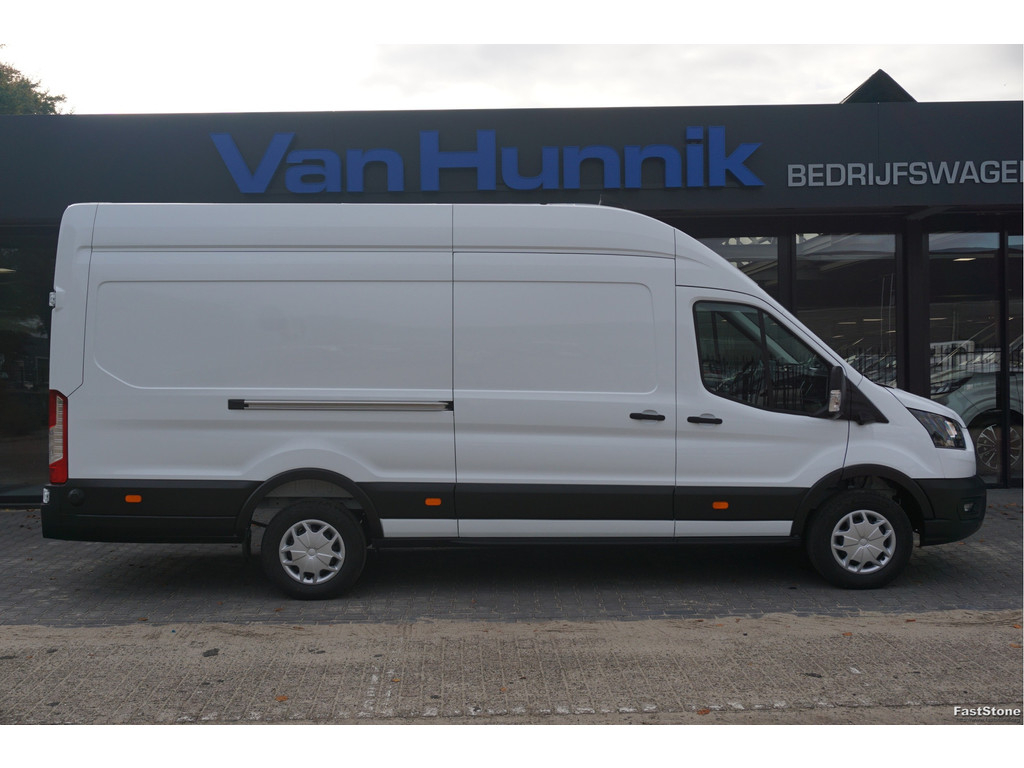 48395809-ford-transit-6