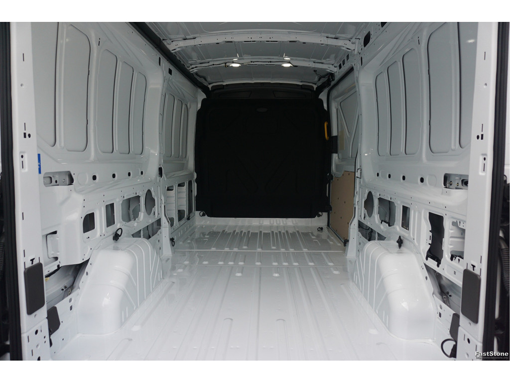 48406775-ford-transit-8