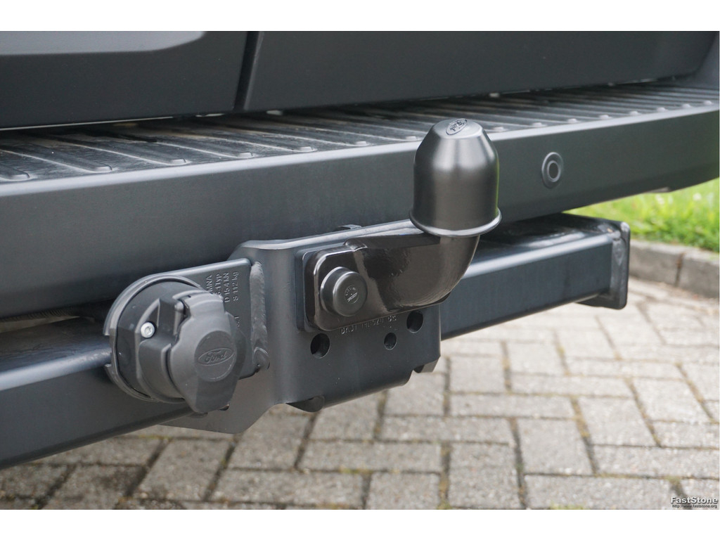 48406852-ford-transit-14